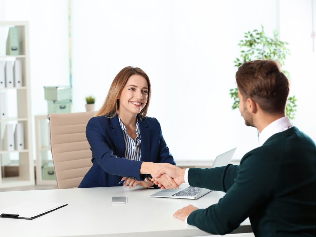 Có nên học tại trung tâm luyện thi MOS TPHCM không